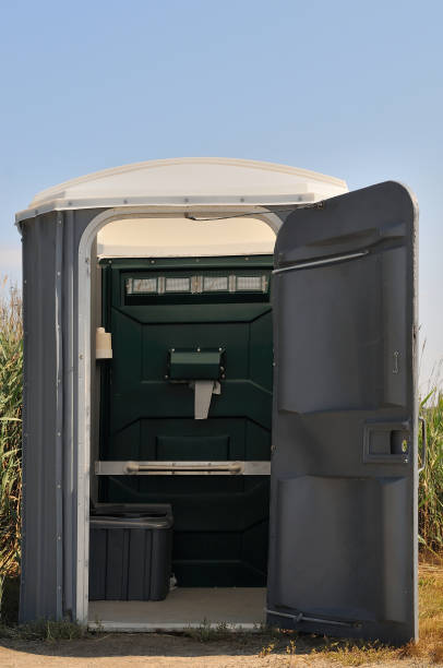 Best Best portable toilet rental  in Altamont, IL